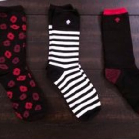Kate Spade Three Pack Socks Flower Floral Stripe NWT - Picture 3 of 4
